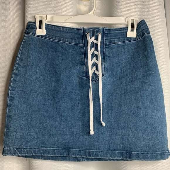 FOREVER 21 Lace up mini denim skirt - Picture 4 of 8